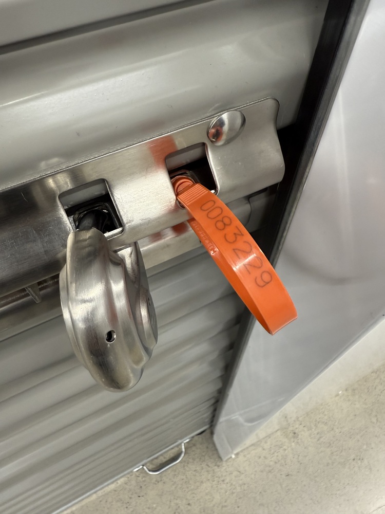 Self Stor - Mississauga  auction IB-6556