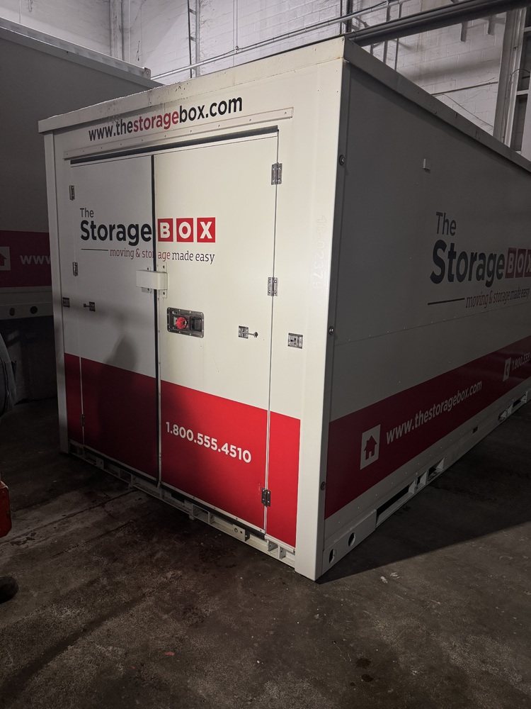 The Storage Box - Windsor  auction IB-7430 60