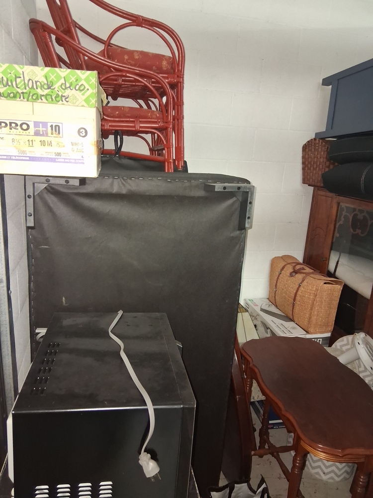 L033  - Depotium Mini-Entrepot - 8469 8iÃ¨me Avenue -   auction IB-1394 10