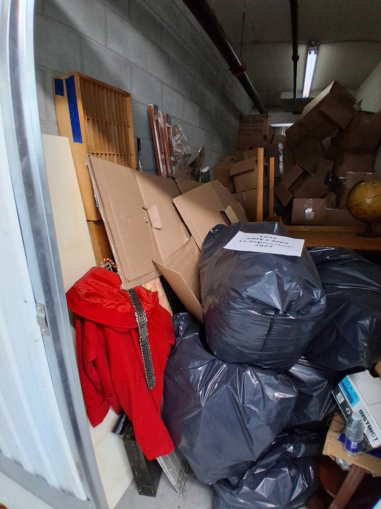 L033  - Depotium Mini-Entrepot - 8469 8iÃ¨me Avenue -   auction IB-7846 30