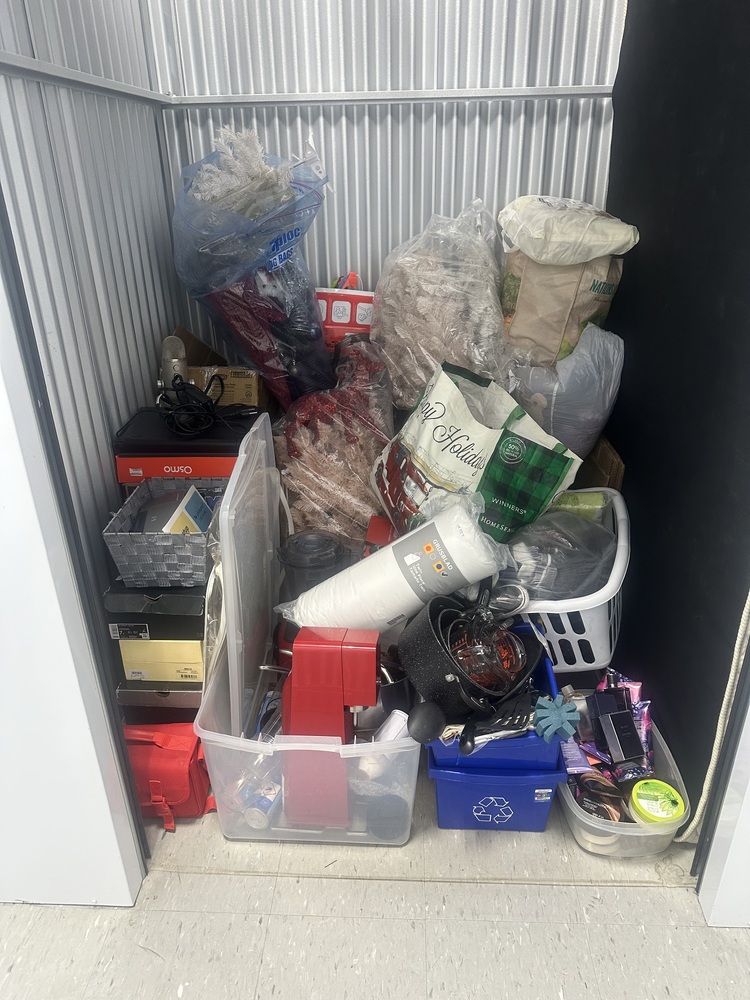 Q SELF STORAGE  auction IB-9483 30