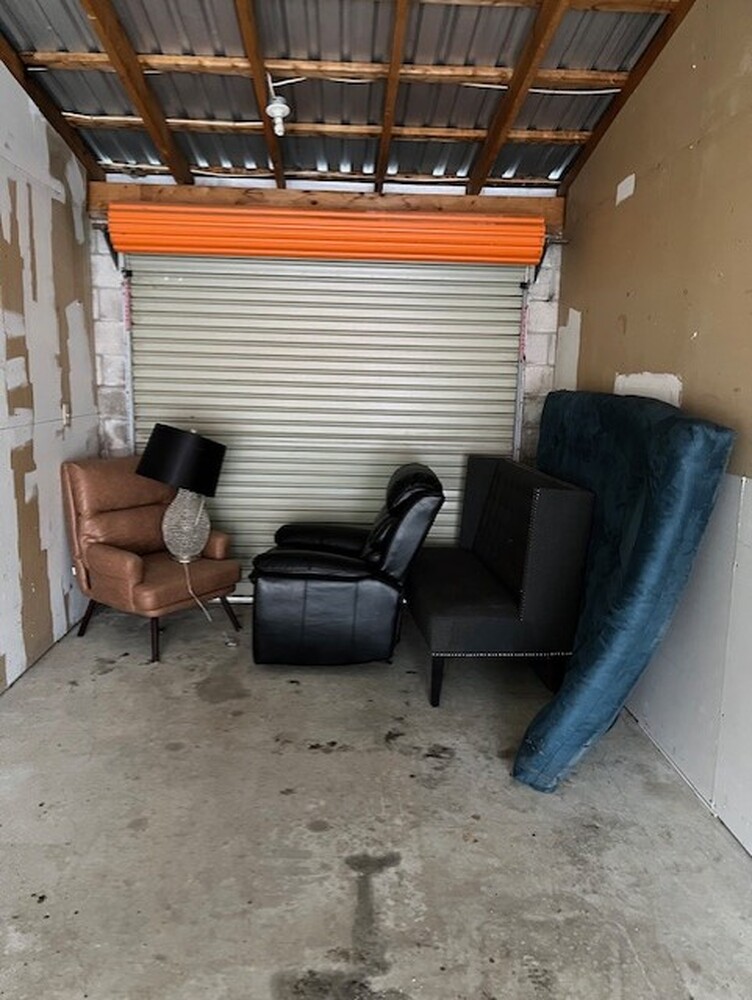 3011 - StorageMart Commerce Pk. Innisfil  auction IB-1499