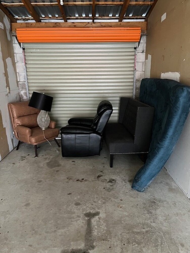 3011 - StorageMart Commerce Pk. Innisfil  auction IB-1499 30