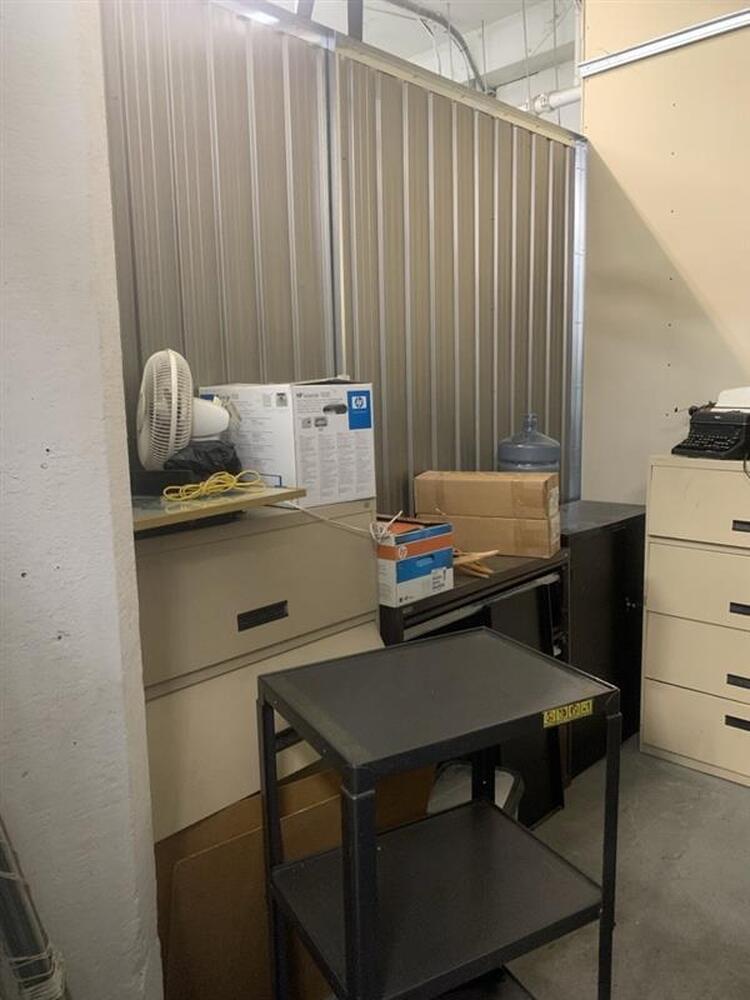 Montreal Mini-Storage - Beaumont  auction IB-6764