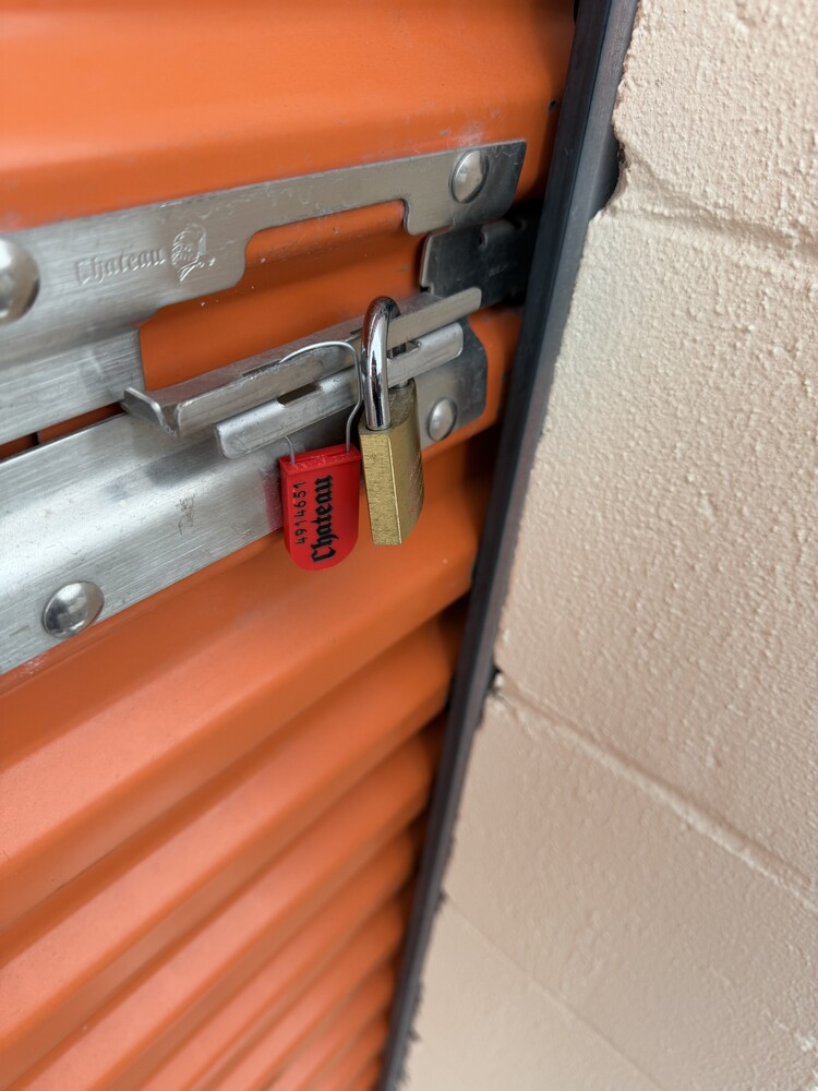 Public Storage P0017 -Derry Rd E  auction IB-5397 10