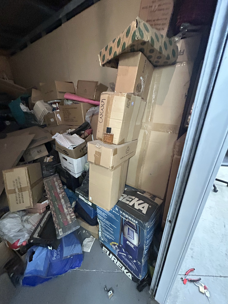 Public Storage P0019 -Nashua Dr  auction IB-6415 90