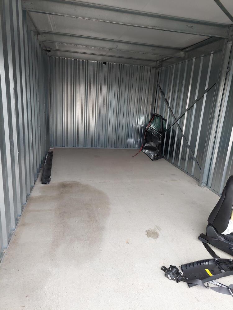 1-800 Better Storage of Grand Blanc  auction IB-8944 10