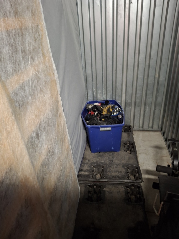 L127 - Access Storage - Winnipeg Inkster  auction IB-3839 40