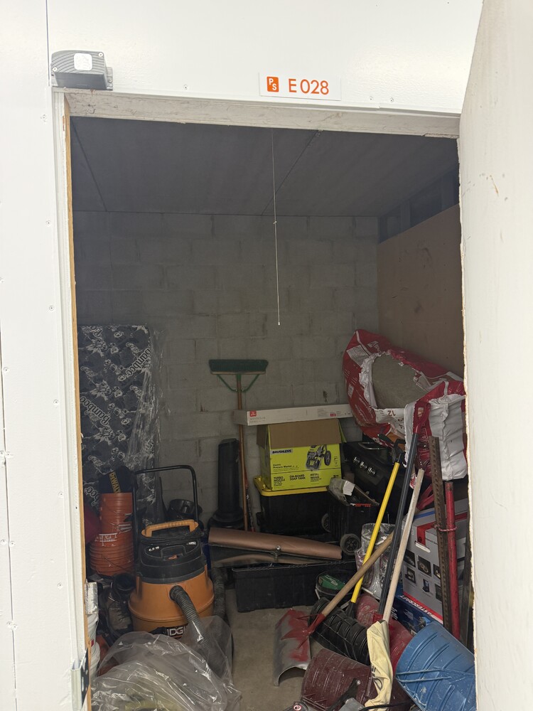 Public Storage P0007 - Arrow Rd  auction IB-6132