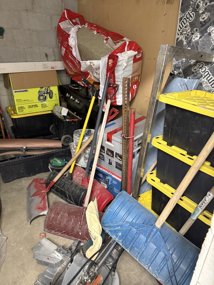 Public Storage P0007 - Arrow Rd  auction IB-6132 20