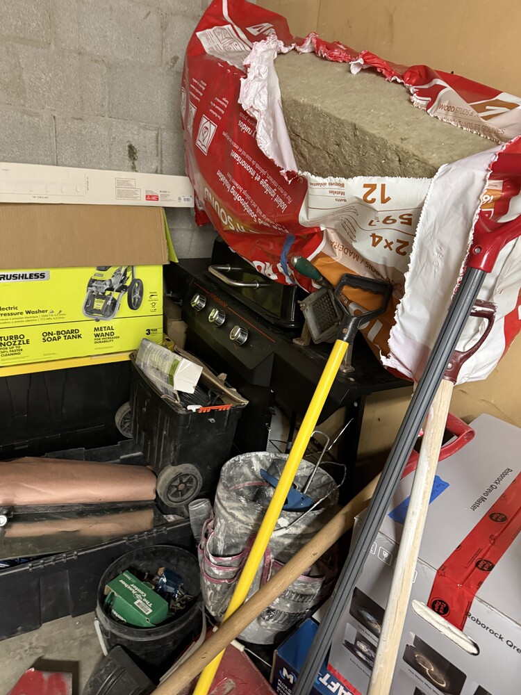 Public Storage P0007 - Arrow Rd  auction IB-6132 40