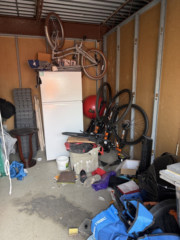 Public Storage P0007 - Arrow Rd  auction IB-8297