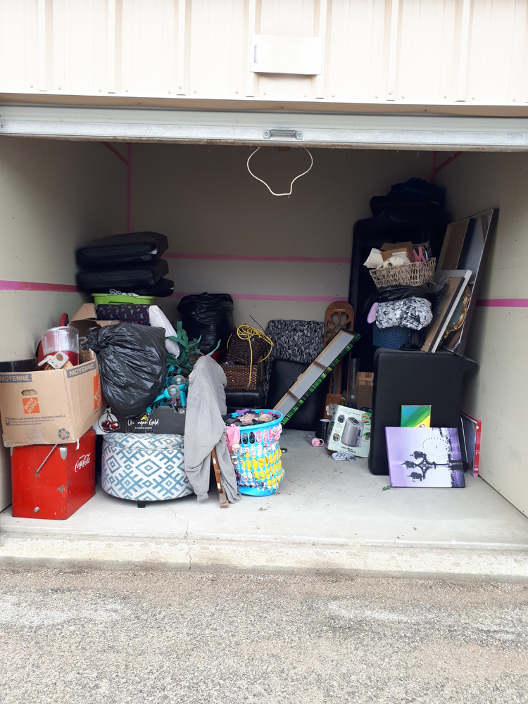 L112 - Access Storage - 16 Lancaster Rd -   auction IB-4491 40