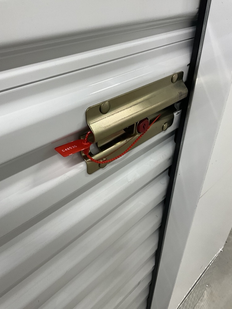 SmartStop Self Storage - Milner Av Scarborough  auction IB-9168