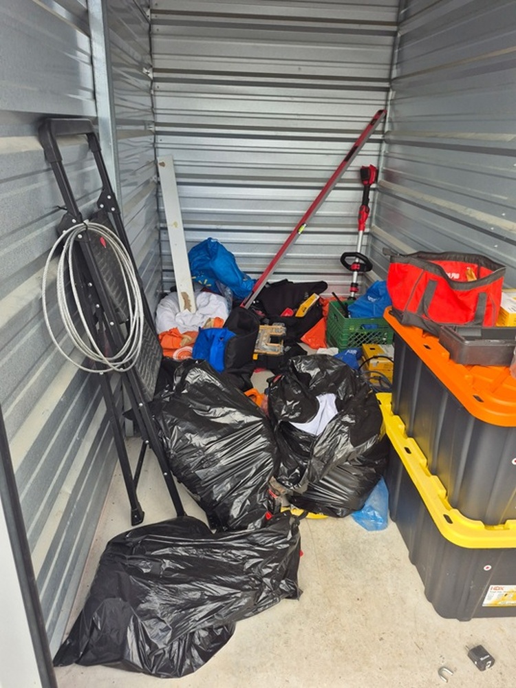 L186 - Access Storage - 30 Miller Dr -  Barrie -   auction IB-9328 60