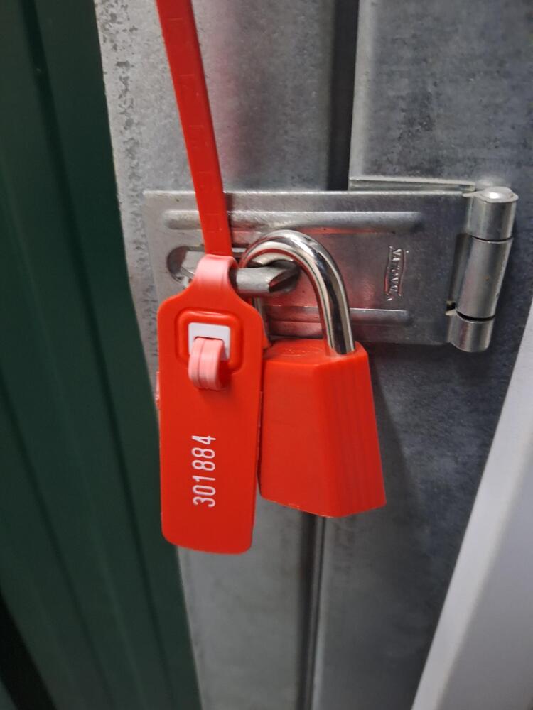 L020 - Depotium Mini-Entrepot - 1819 Rue Montcalm -   auction IB-6337 20