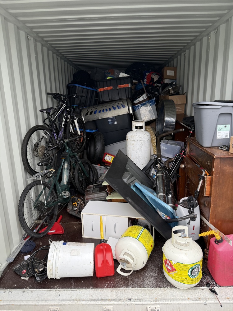 Box It Up - Chilliwack  auction IB-3490