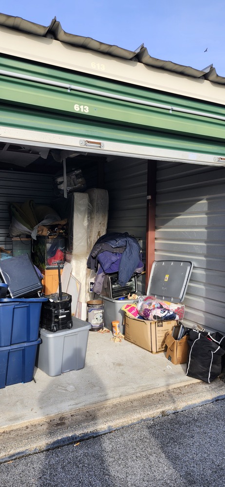 DEStorage.com - Milford   auction IB-1399