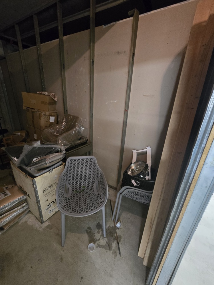 Public Storage P0020 -Vine Ave  auction IB-1627 10