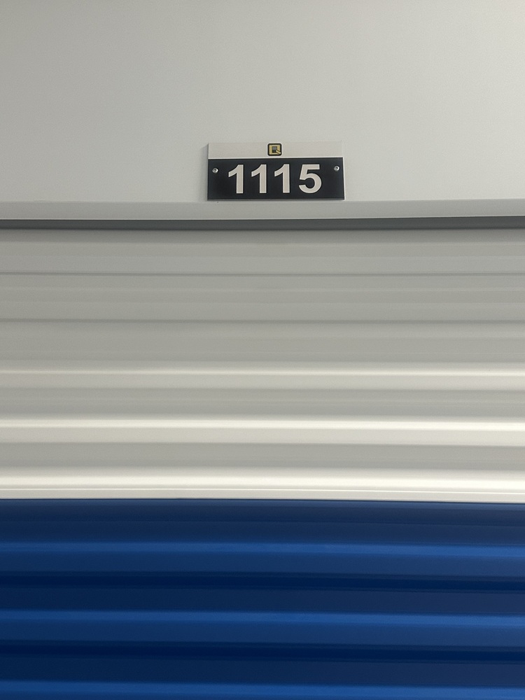 Q SELF STORAGE  auction IB-7849