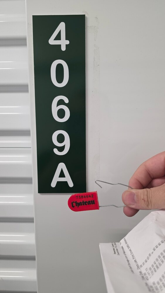 1-800-Self-Storage.com of  Melvindale, Michigan  auction IB-8325 10