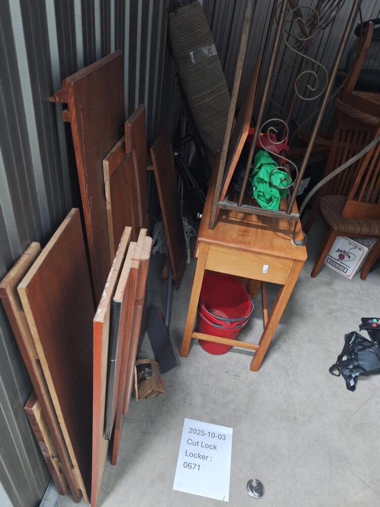 L038 - Depotium Mini-Entrepot - 2 Rue Radisson  -   auction IB-5684 20