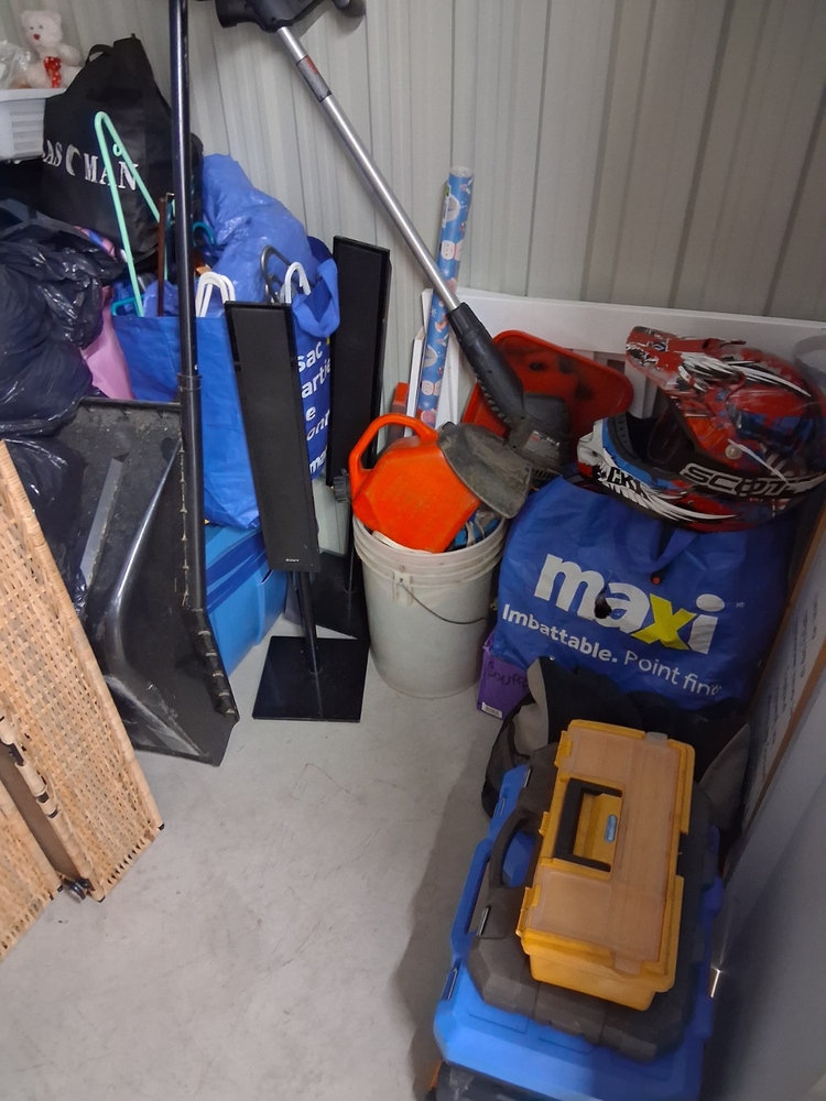 L028 - Depotium Mini-Entrepot - 200 Rue Des Enterprises -   auction IB-6022