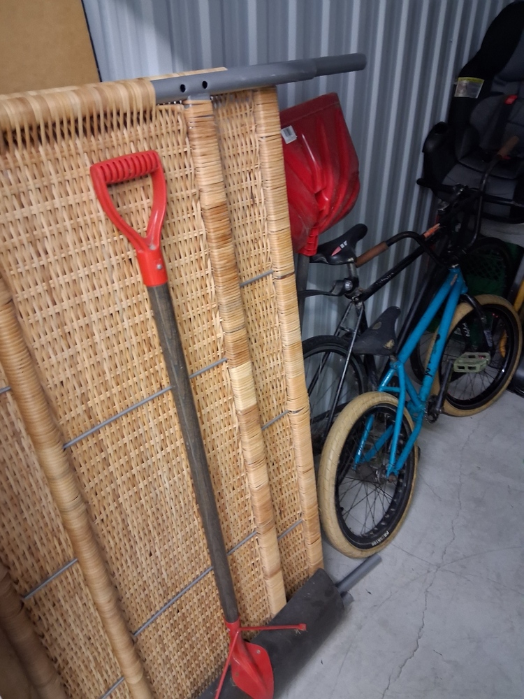 L028 - Depotium Mini-Entrepot - 200 Rue Des Enterprises -   auction IB-6022 30