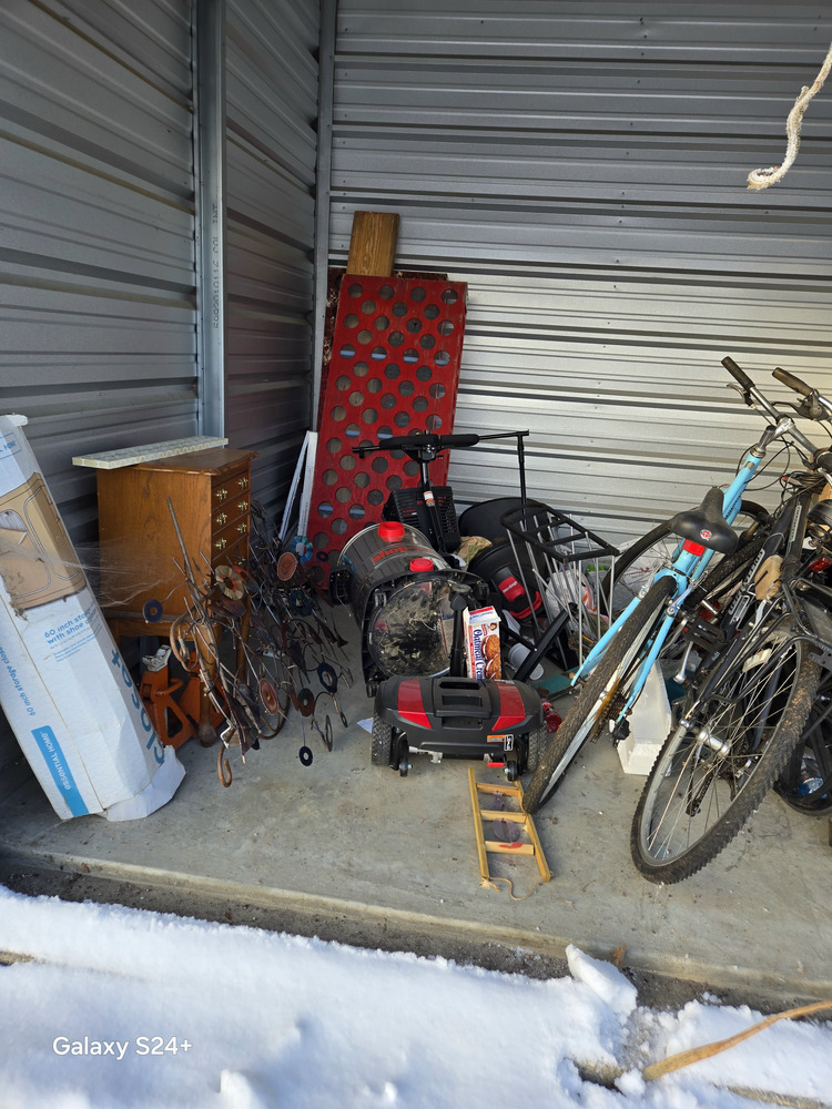 1-800-Self-Storage.com of Grand Blanc  auction IB-9087 40