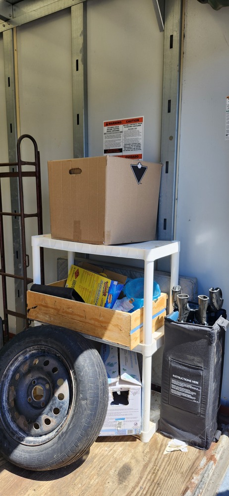 L178 - Access Storage - 75 Richmond St., Chatham -   auction IB-6951