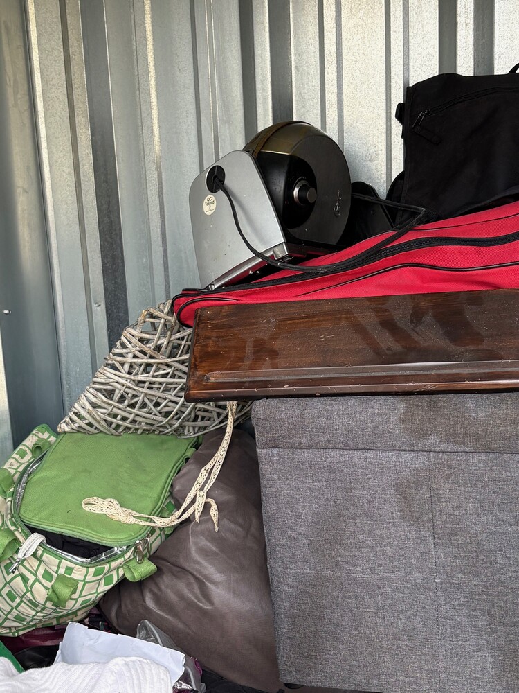 L178 - Access Storage - 75 Richmond St., Chatham -   auction IB-7541 40