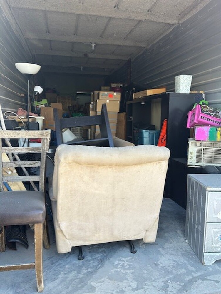 L232 - Sentinel Storage - 2315 36th St N  auction IB-1800 40