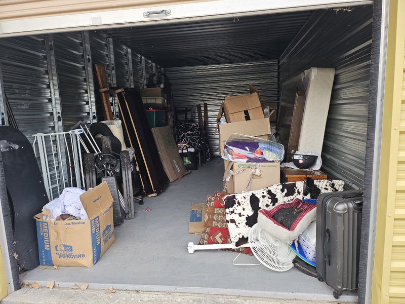 3035 - StorageMart Belleville  auction IB-9201 10