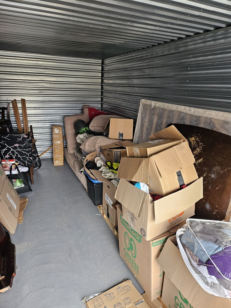 3035 - StorageMart Belleville  auction IB-9201 90