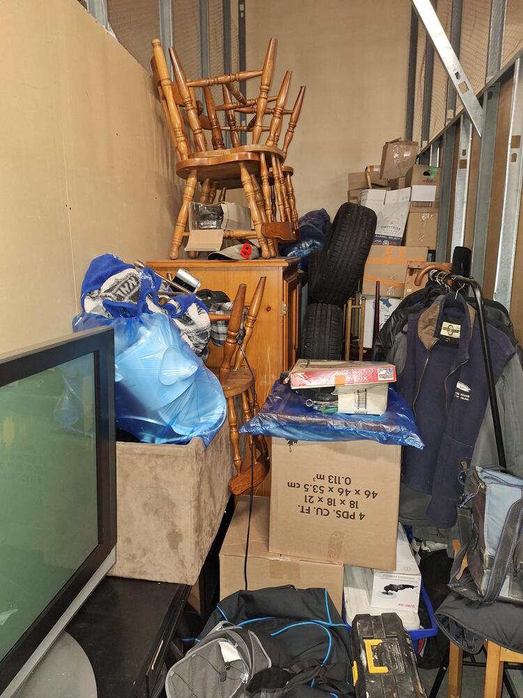 L042 - Access Storage - 3105 Kingsway East -   auction IB-8020 40