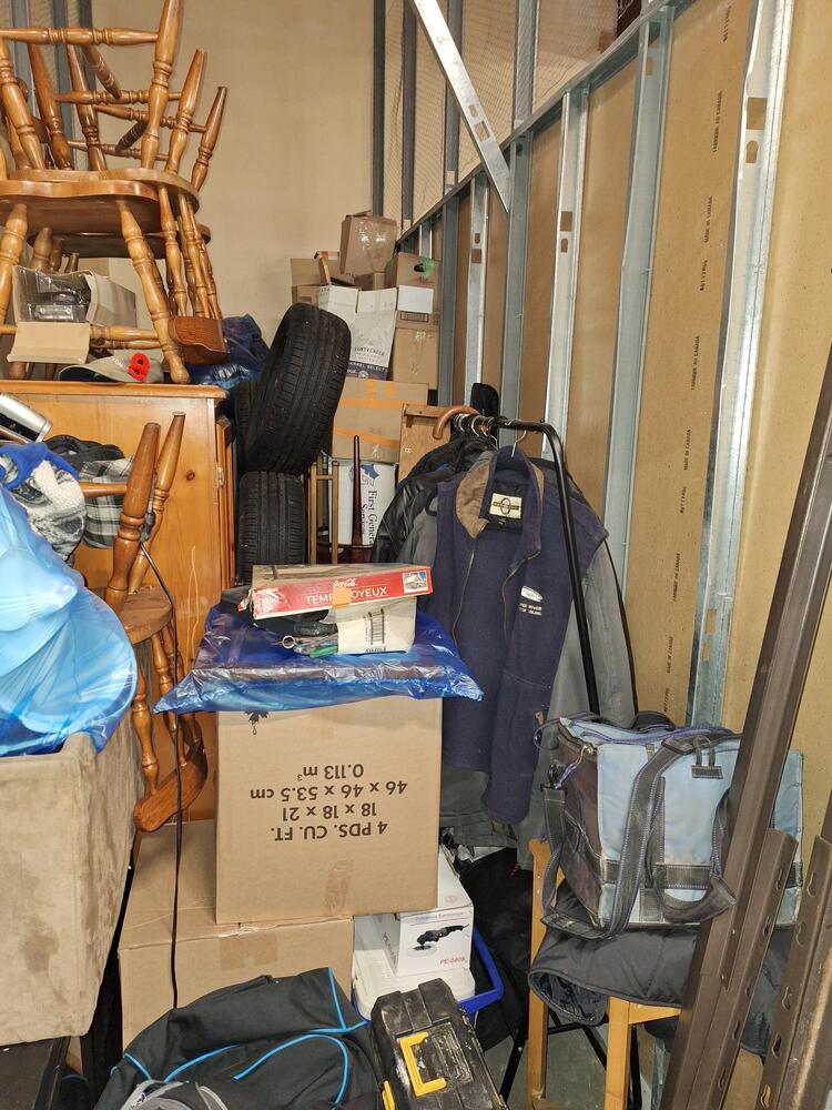 L042 - Access Storage - 3105 Kingsway East -   auction IB-8020 50