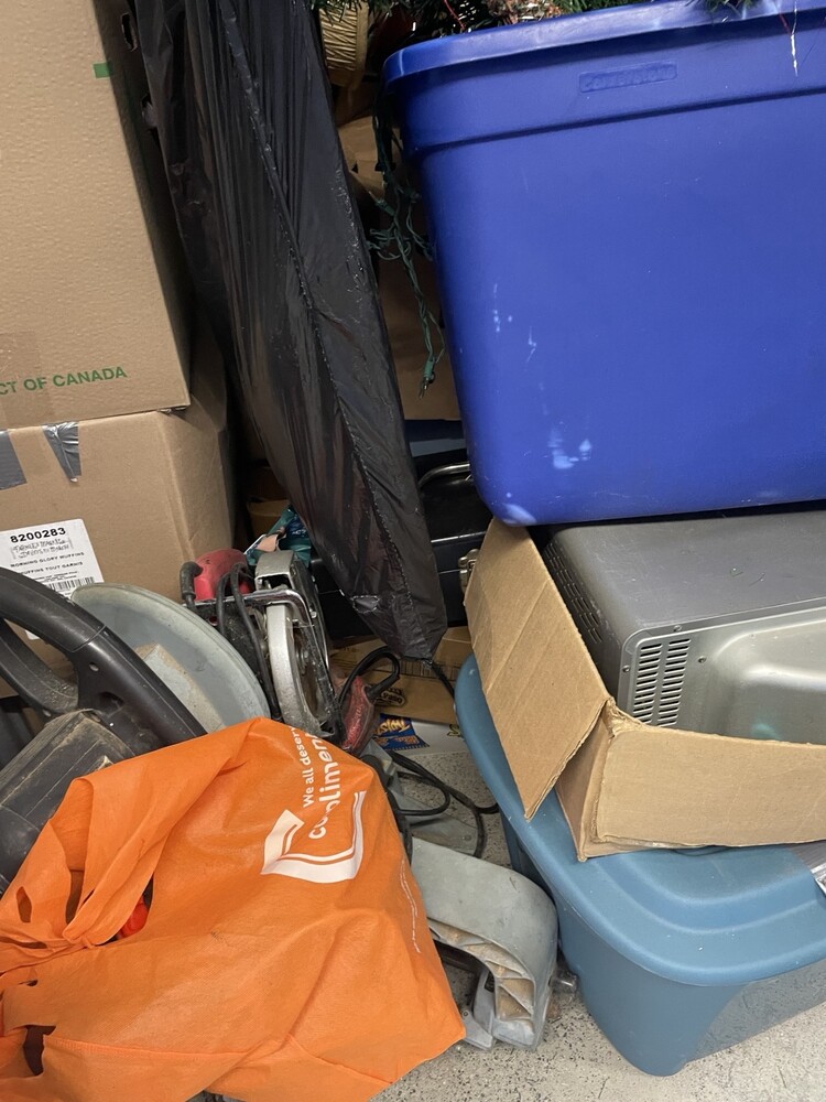 L042 - Access Storage - 3105 Kingsway East -   auction IB-7331 30