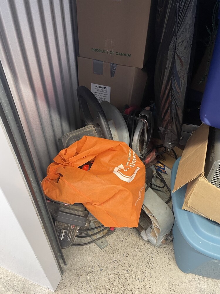 L042 - Access Storage - 3105 Kingsway East -   auction IB-7331 50