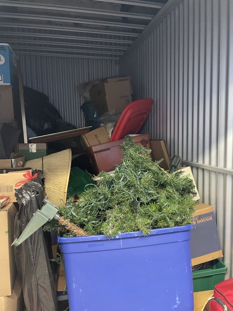 L042 - Access Storage - 3105 Kingsway East -   auction IB-7331 70