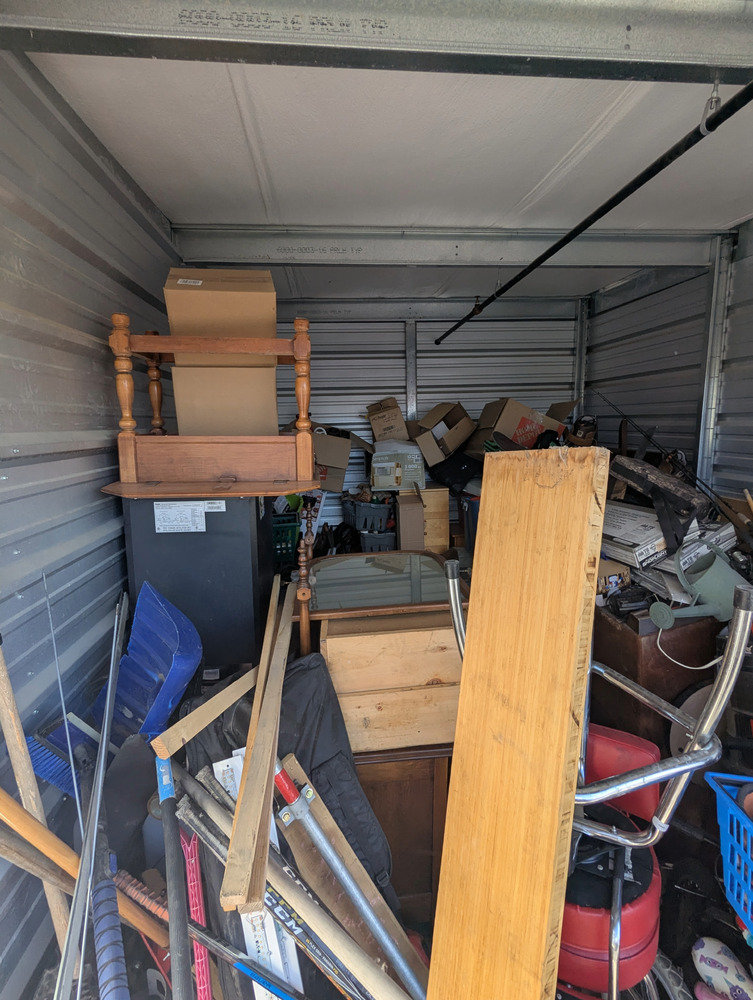 2551 - StorageMart Deerfoot Trail & Yankee Valley  auction IB-7073 30