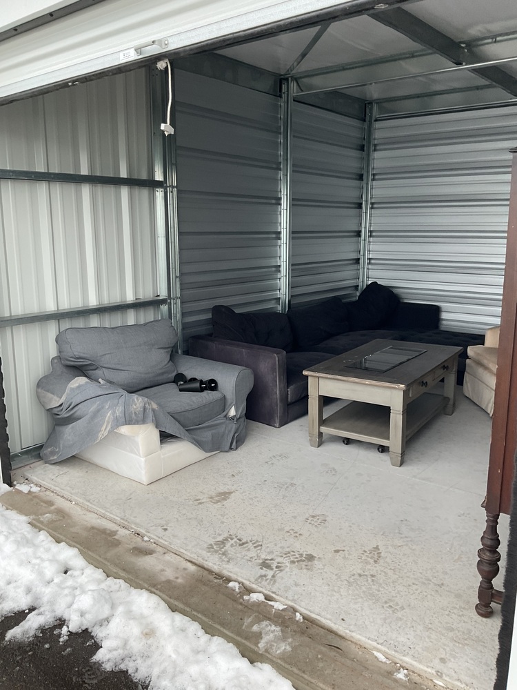 SmartStop Self Storage - Mapleview Drive   auction IB-8663