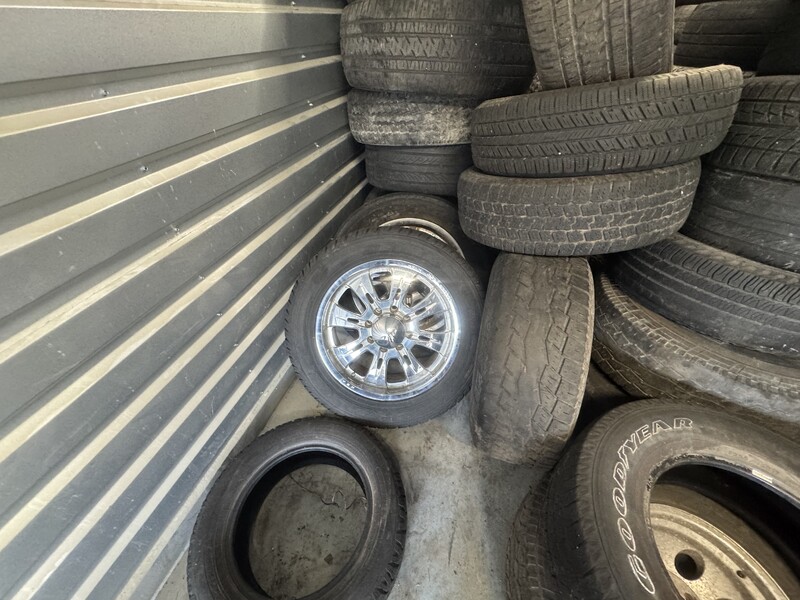 Advantage Self Storage- Tiverton  auction IB-9590