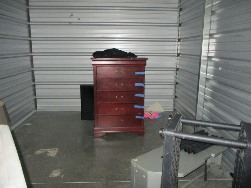 3204 - StorageMart Circle Dr and 11th St W   auction IB-2805 30