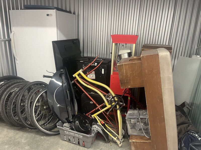 L072 - Sentinel Storage - 36 Bowridge Dr NW -   auction IB-7635 20