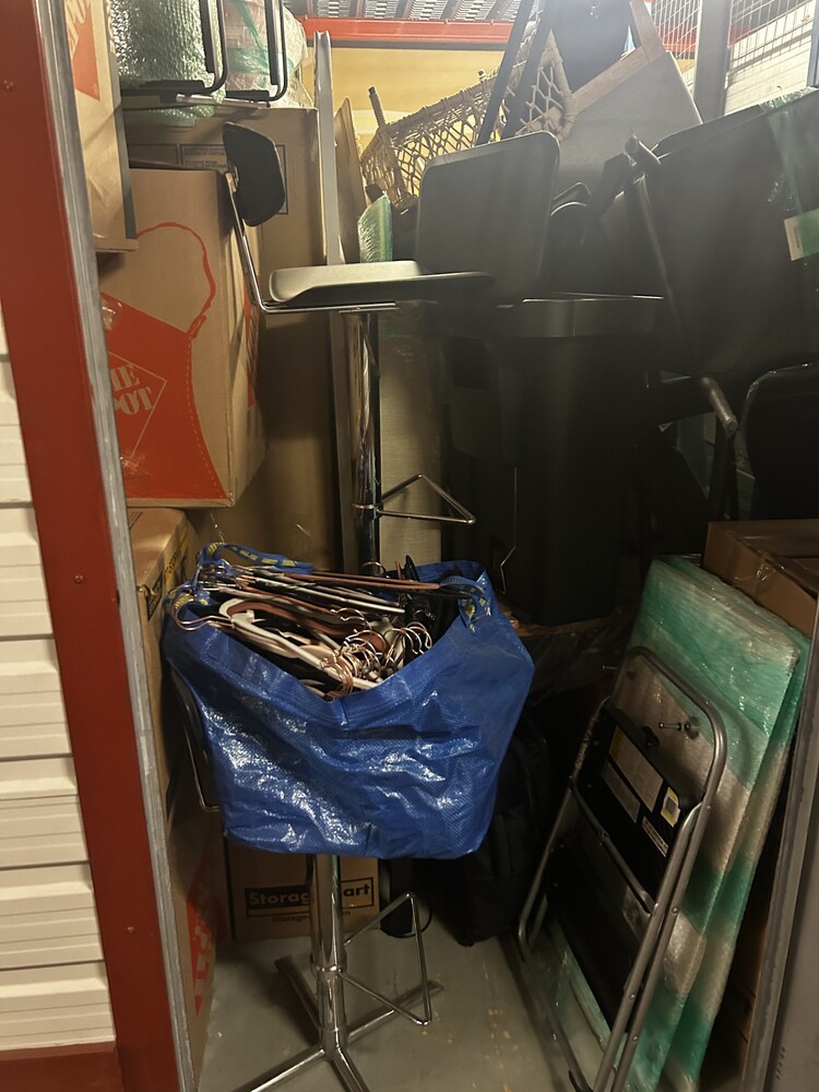 3107 -StorageMart  Downtown  auction IB-8717