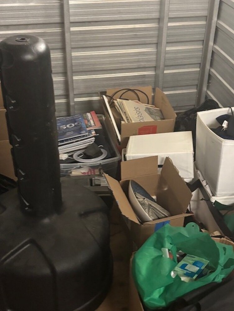 3107 -StorageMart  Downtown  auction IB-9082 50