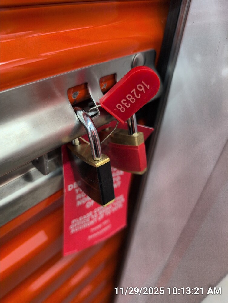 Storage of Barton St  auction IB-9142