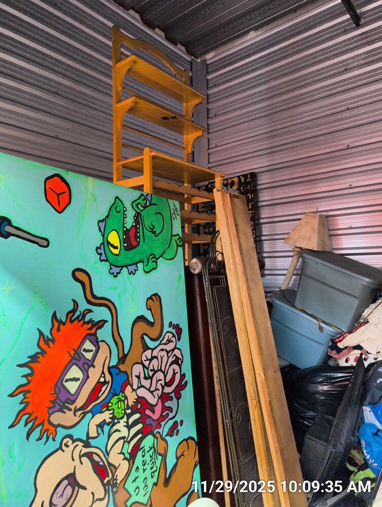 Storage of Barton St  auction IB-9142 50