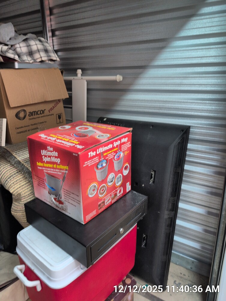 Storage of Niagara Falls   auction IB-9326 40