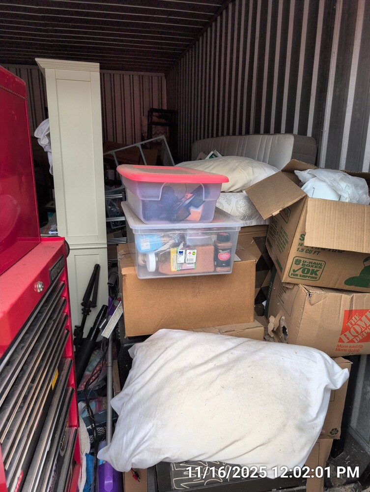 Storage of Hamilton  auction IB-9318 20